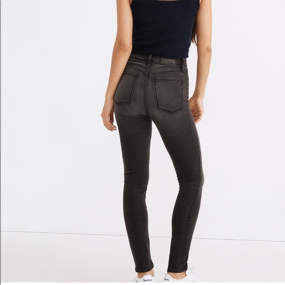 Madewell Denim - Madewell Faded Black Roadtripper Skinny Jeans size 26